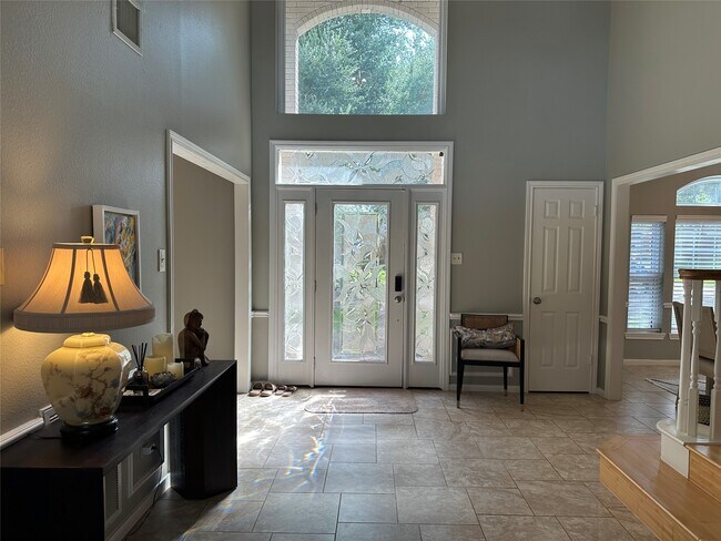 Building Photo - 4634 Grand Cayman Dr