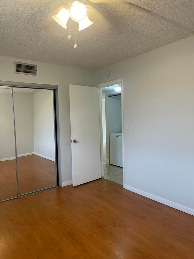 Building Photo - 7173 Orange Dr