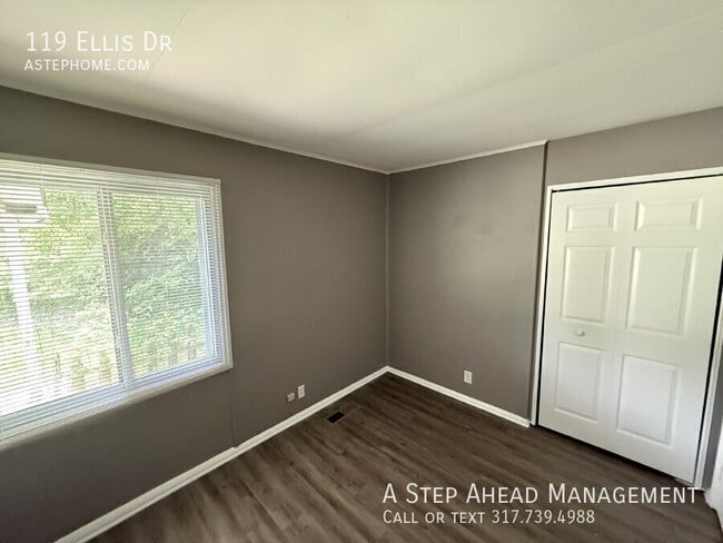 Building Photo - 119 Ellis Dr