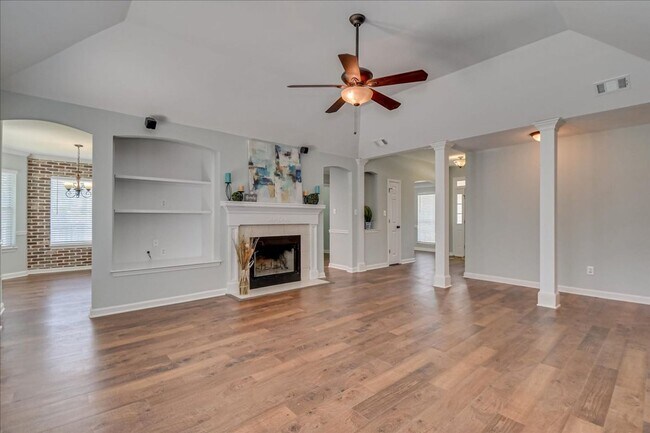 Building Photo - 1316 Maple Leaf Ct