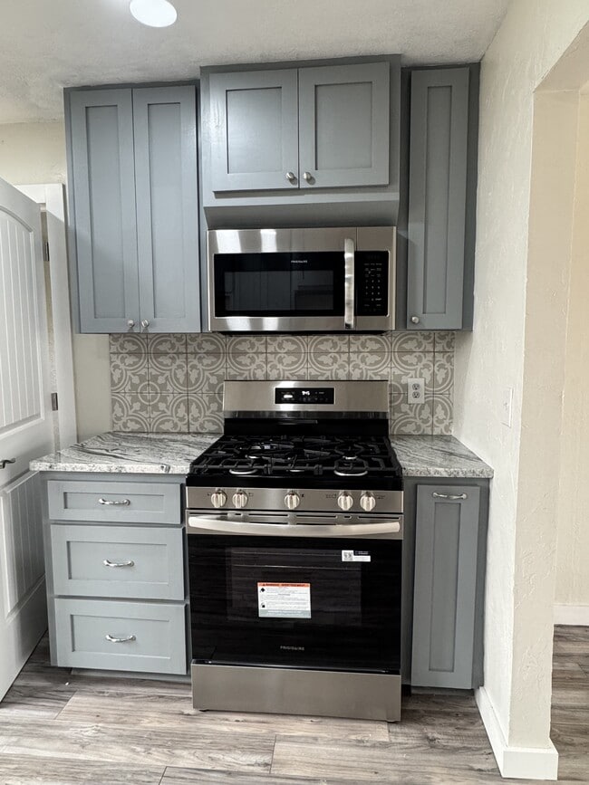 Building Photo - 6800 NW 39th Expy