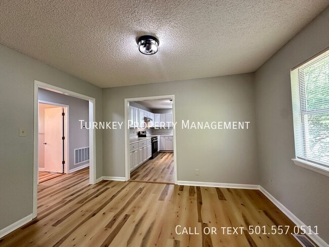 Building Photo - 126 Maiden St
