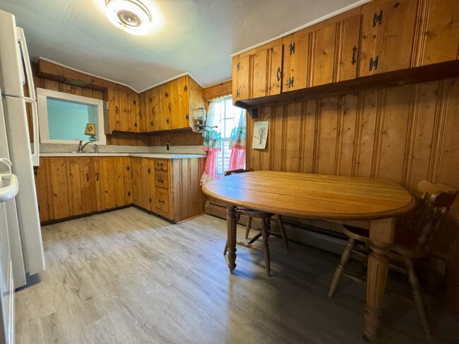 Building Photo - 4001 Lessig Ln