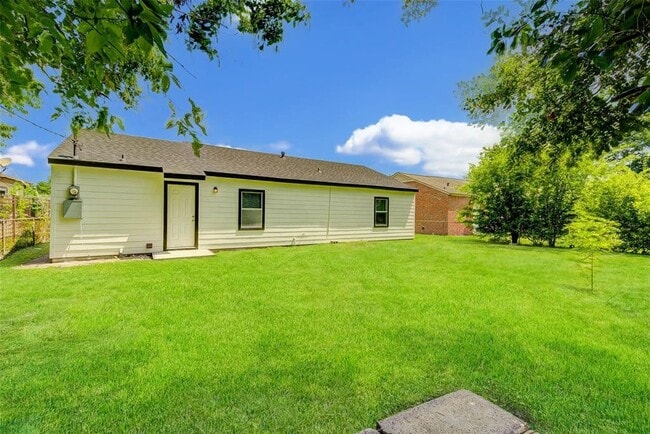 Building Photo - 4218 Friar Point Rd