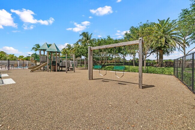 Building Photo - 10652 Ivanhoe Ln