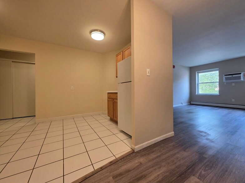 Interior Photo - 3069 Oakland