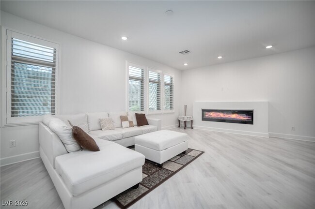 Building Photo - 8164 Caldera Creek St