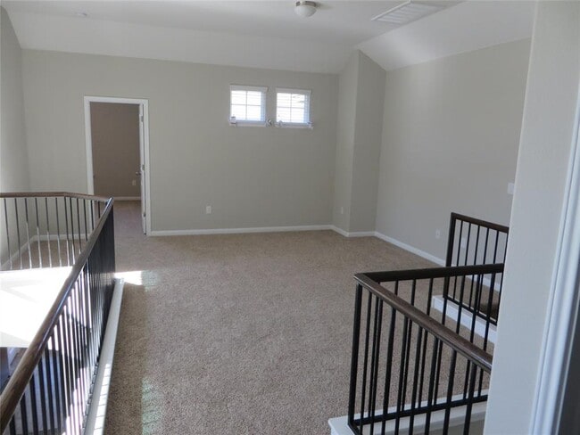 Building Photo - 13400 Briarwick Dr