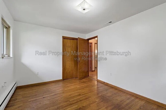 Building Photo - 509 Central Ave