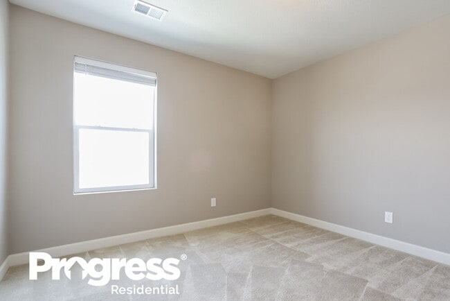 Building Photo - 9763 Uravan St