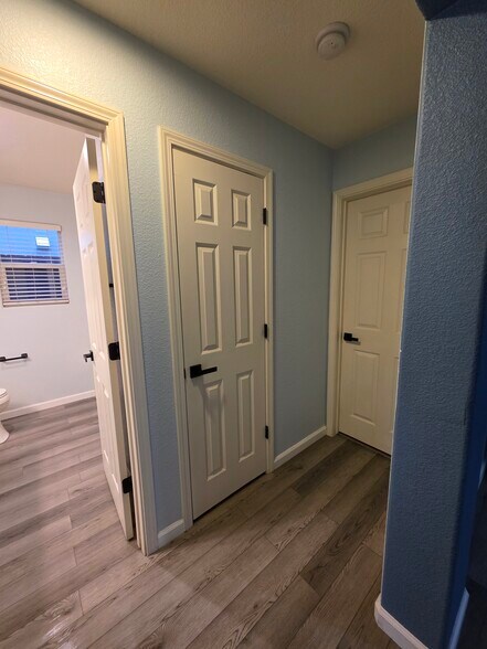 Spare rooms hallway - 4321 Grafton Cir