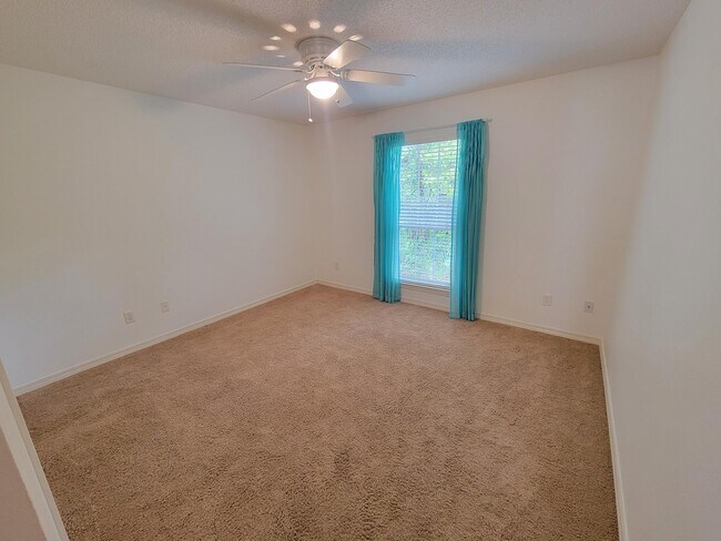 Building Photo - 2730 Creeks Edge Ln