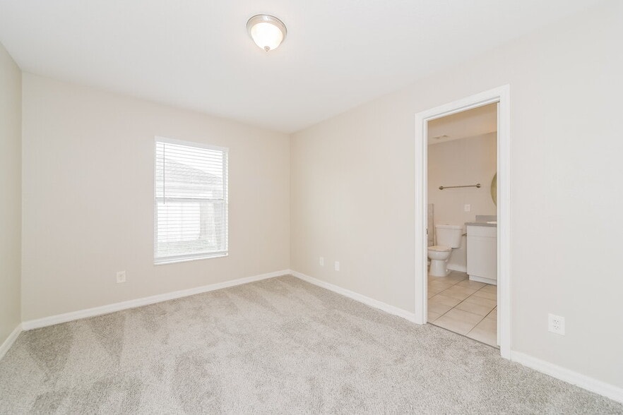 Building Photo - 747 Citrus Dr