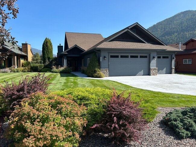 Building Photo - Gorgeous 4 Bedroom in Desirable East Missoula!