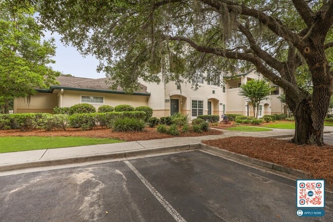 Building Photo - MOVE IN THIS YEAR - FREE MONTH'S RENT IN 1st 90 DAYS!