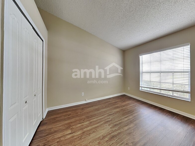 Building Photo - 10611 Walker Vista Dr