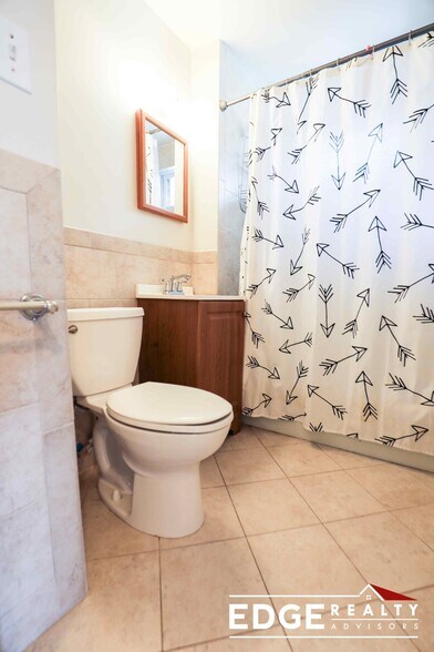 Building Photo - 548 Washington St