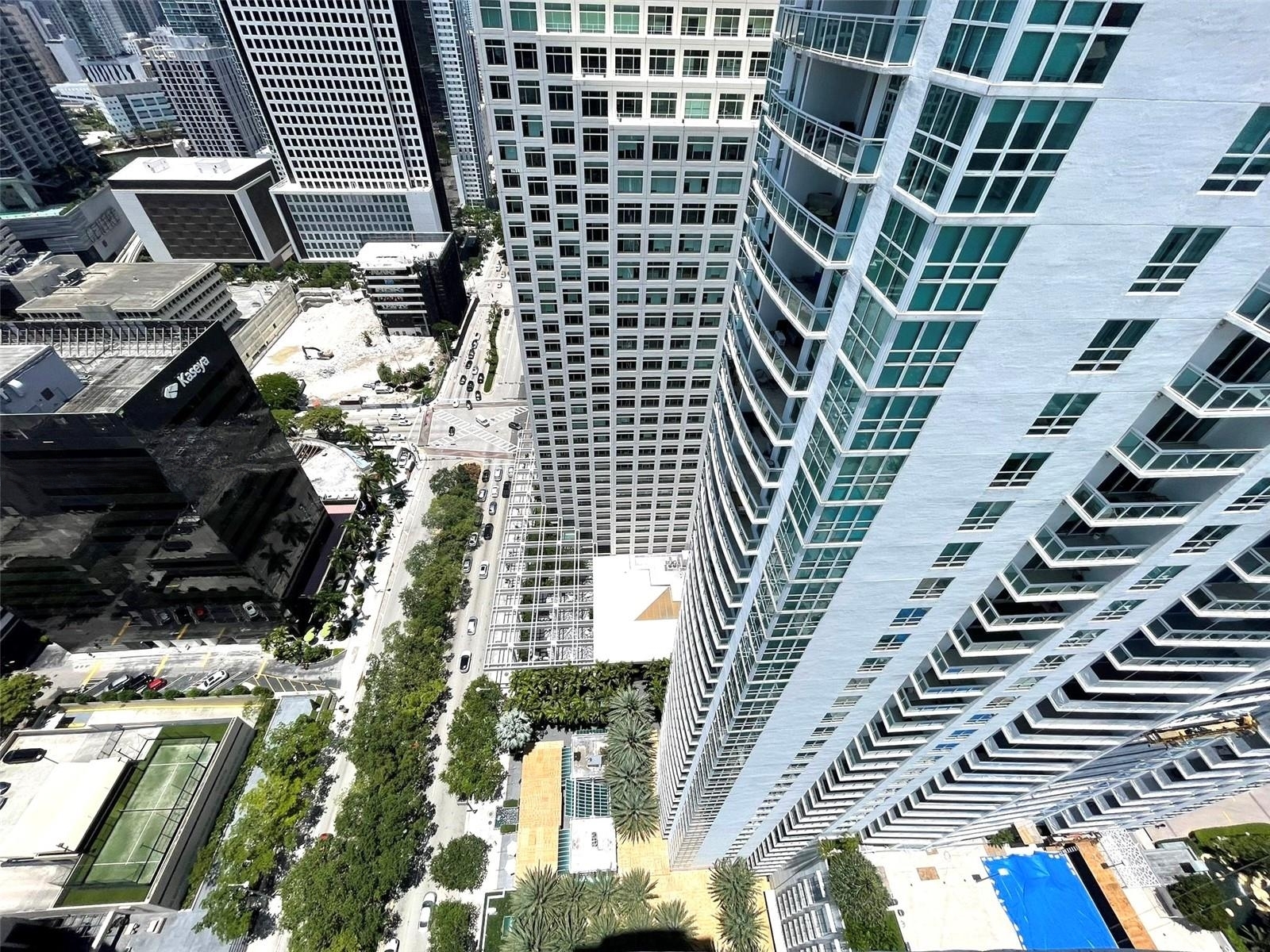 Building Photo - 951 Brickell Ave