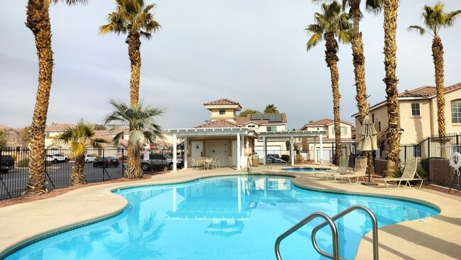 Building Photo - Townhome with Loft + Two Bedrooms/Baths - Designed for Comfort in Gated Community