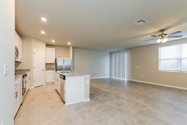 Building Photo - 1130 Oak Vly Dr