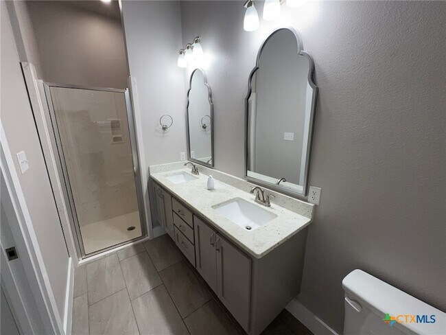 Building Photo - 5001 White Rose Dr