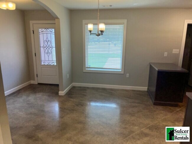 Building Photo - Large 3BR House in Brookland AR