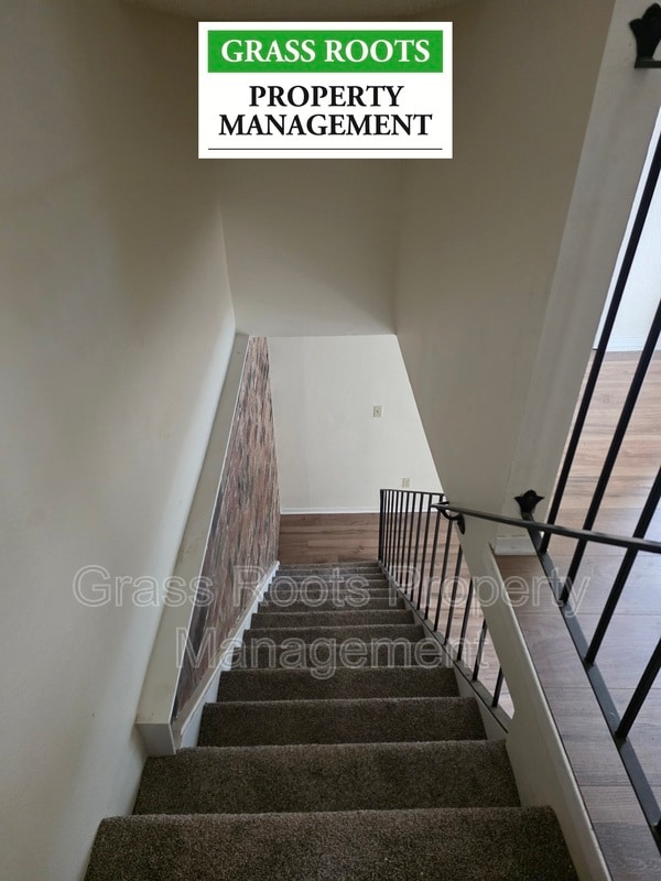 Building Photo - 11541 Garnet Way