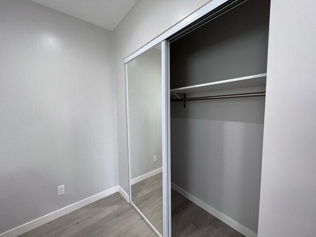 Building Photo - 23922 Archwood St