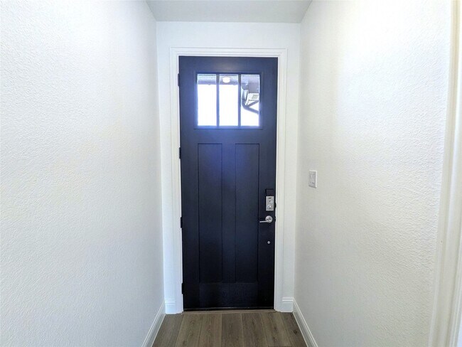 Building Photo - 1405 Zapateado Wy