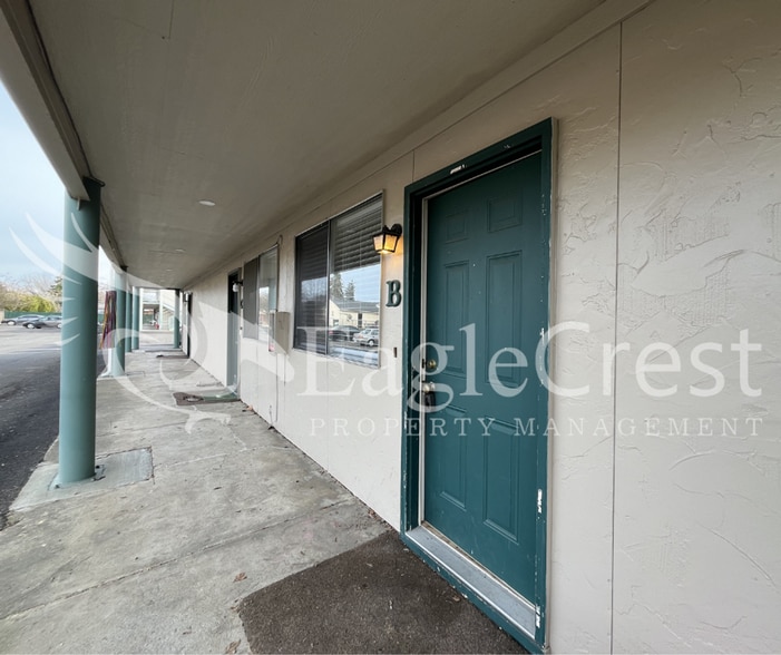 Building Photo - 17/19 S. Roosevelt