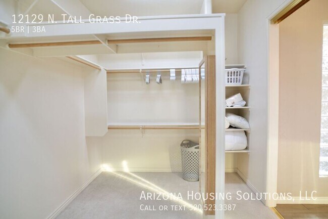Building Photo - 12129 N Tall Grass Dr