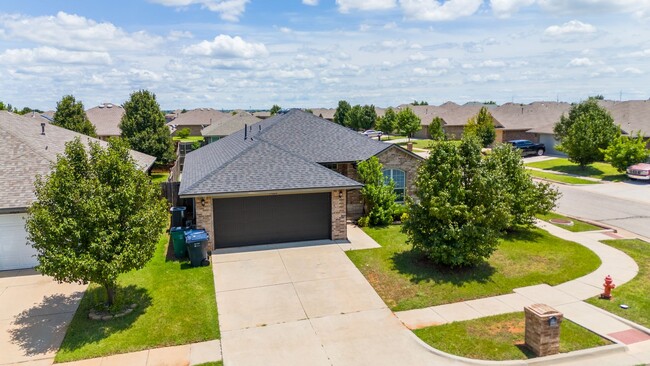 Building Photo - Rent to Own in Edmond!