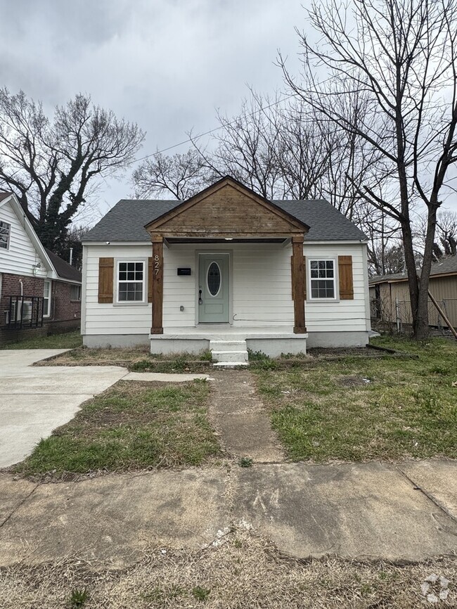 Building Photo - 827 Marianna St