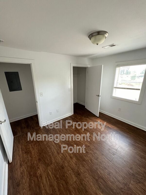 Building Photo - 1145 Lucile Ave SW