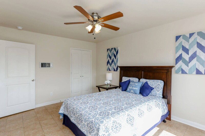 Building Photo - 3803 Hardy St