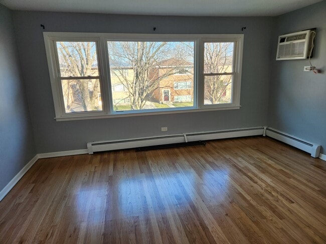 Building Photo - 1018 S 11th Ave