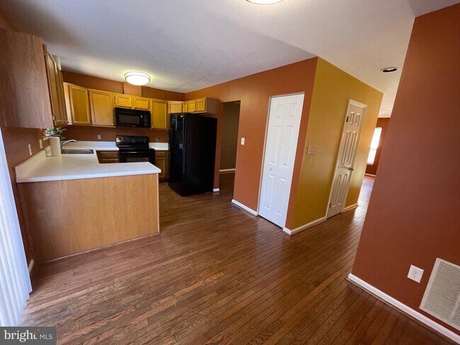 Building Photo - 4228 Pinefield Ct