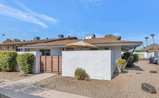 Building Photo - 7635 E Minnezona Ave