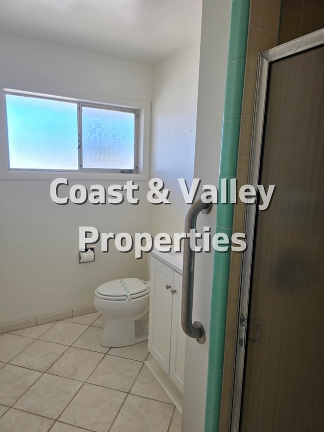 Building Photo - River Road Property for RENT!!!