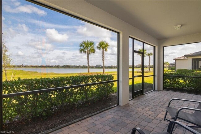 Building Photo - 4 BR home Estero