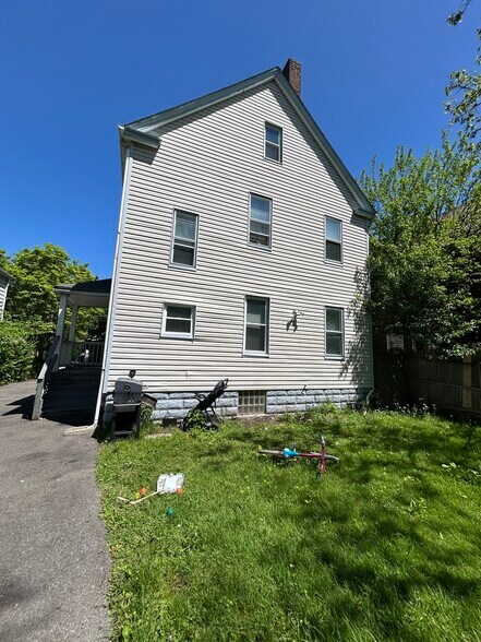 Building Photo - 9712 Orleans Ave