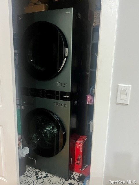 Building Photo - 515 Beach 43rd St