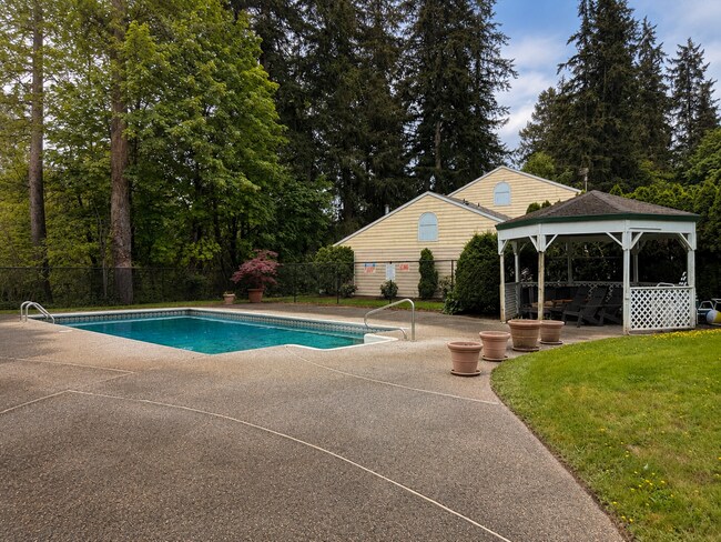 Building Photo - 13216 NE Salmon Creek Ave