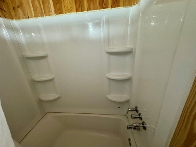 Building Photo - 352 Bonita St