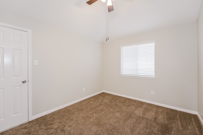 Building Photo - 3806 Teal Maple Ct