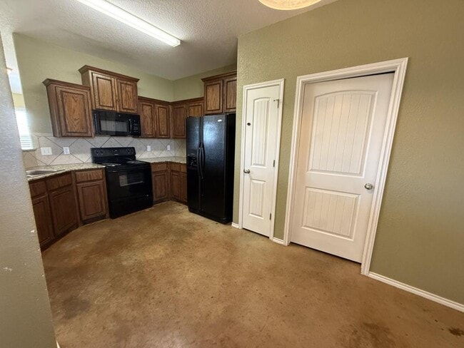 Building Photo - 3202 Rockwall Dr