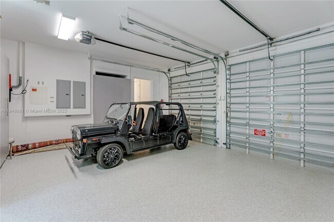Building Photo - 10175 SW 75th Pl