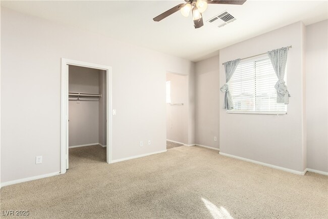 Building Photo - 1274 Willow Village Ave