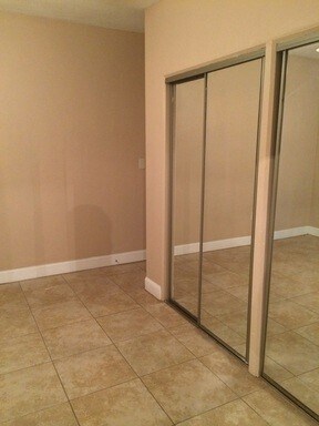 Building Photo - 6714 Nina Rosa Dr