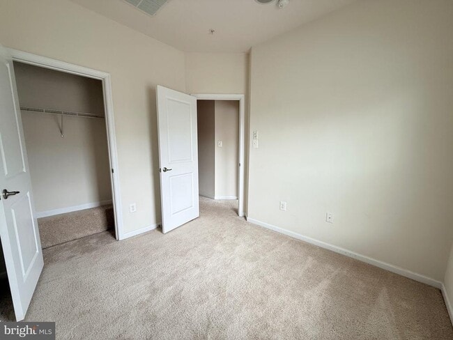 Building Photo - 7296 Dorchester Woods Ln